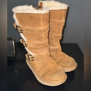 Uggs Girls Tan Size 1